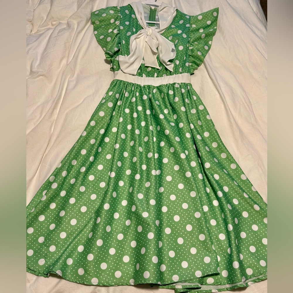 Unique Vintage Green and White Polka Dot Dress